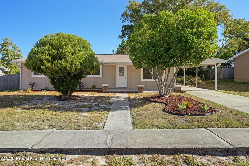 JUST REDUCED -Welcome to this beautifully remodeled 3-bedroom - Beach Home for sale in Spring Hill, Florida on Beachhouse.com