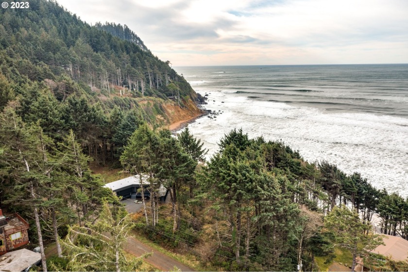 Build your dream home on this ocean front 16,000+ square foot - Beach Lot for sale in Arch Cape, Oregon on Beachhouse.com
