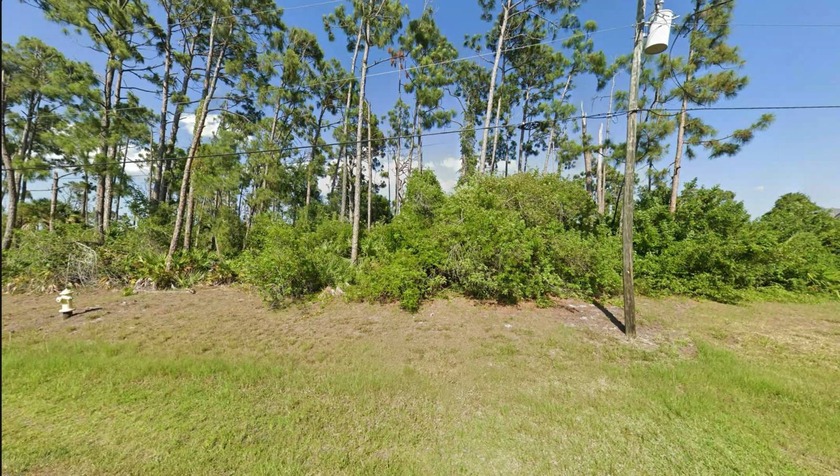 Fantastic opportunity to own a 0.17-acre vacant residential lot - Beach Lot for sale in Rotonda West, Florida on Beachhouse.com