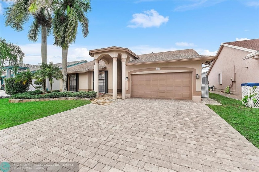 Experience living at its finest with this beautiful updated - Beach Home for sale in Coral Springs, Florida on Beachhouse.com