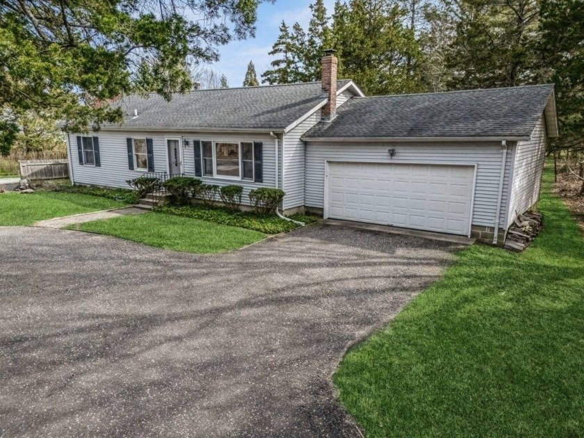 Welcome to Southold, North Fork: An enchanting opportunity - Beach Home for sale in Southold, New York on Beachhouse.com