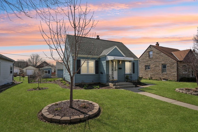 Delightful classic Cape Cod home offering 3+ bedrooms and - Beach Home for sale in Cudahy, Wisconsin on Beachhouse.com
