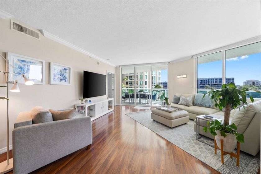 Welcome to Tropical South Florida! Sunshine, Water Views & - Beach Condo for sale in Fort Lauderdale, Florida on Beachhouse.com