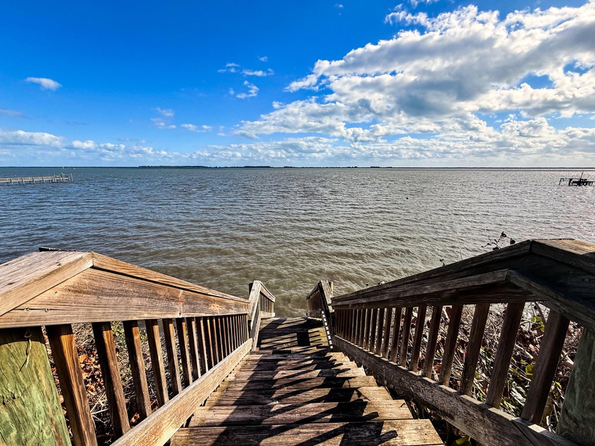 Experience the ultimate coastal lifestyle in this stunning - Beach Home for sale in Fort Pierce, Florida on Beachhouse.com