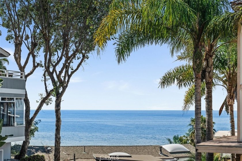 Experience the ultimate Laguna retreat, nestled on a private - Beach Home for sale in Laguna Beach, California on Beachhouse.com