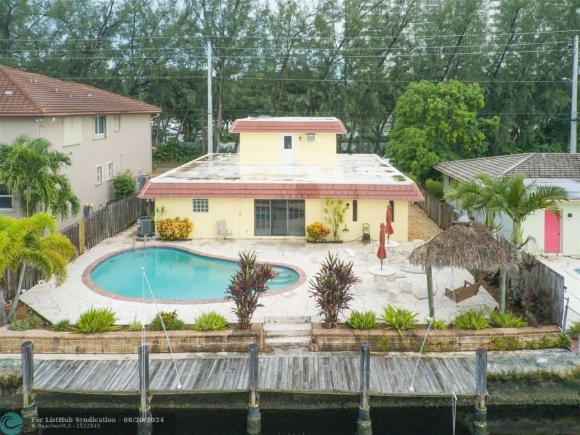 AMAZING DIRECT WATERFRONT OPPORTUNITY!! NO FIXED BRIDGES, EAST - Beach Home for sale in Pompano Beach, Florida on Beachhouse.com