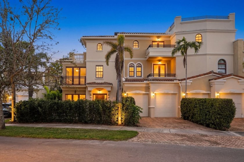 THIS IS IT! The PERFECT Victoria Park Location on a Quiet Tree - Beach Townhome/Townhouse for sale in Fort Lauderdale, Florida on Beachhouse.com
