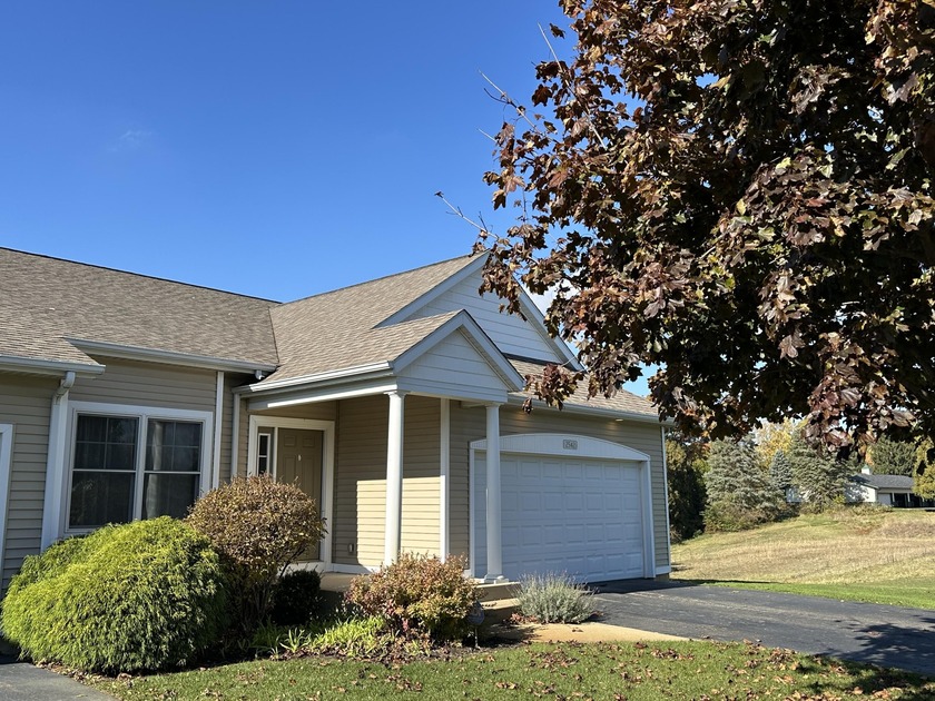 This home overlooks the pristine Lake Michigan Hills Golf Course - Beach Condo for sale in Benton Harbor, Michigan on Beachhouse.com