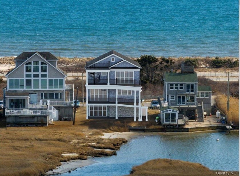 Welcome to 2 Cottage Walk in Gilgo Beach. Scheduled for - Beach Home for sale in Gilgo Beach, New York on Beachhouse.com
