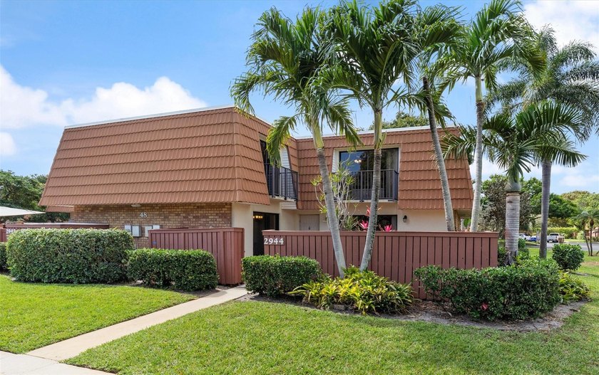 Welcome to your serene retreat in the heart of Deerfield Beach - Beach Townhome/Townhouse for sale in Deerfield Beach, Florida on Beachhouse.com