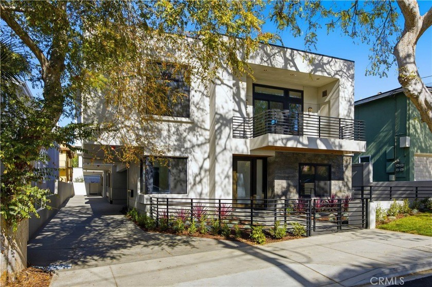 Brand-New Construction in Prime North Redondo Beach! - Tucked - Beach Townhome/Townhouse for sale in Redondo Beach, California on Beachhouse.com