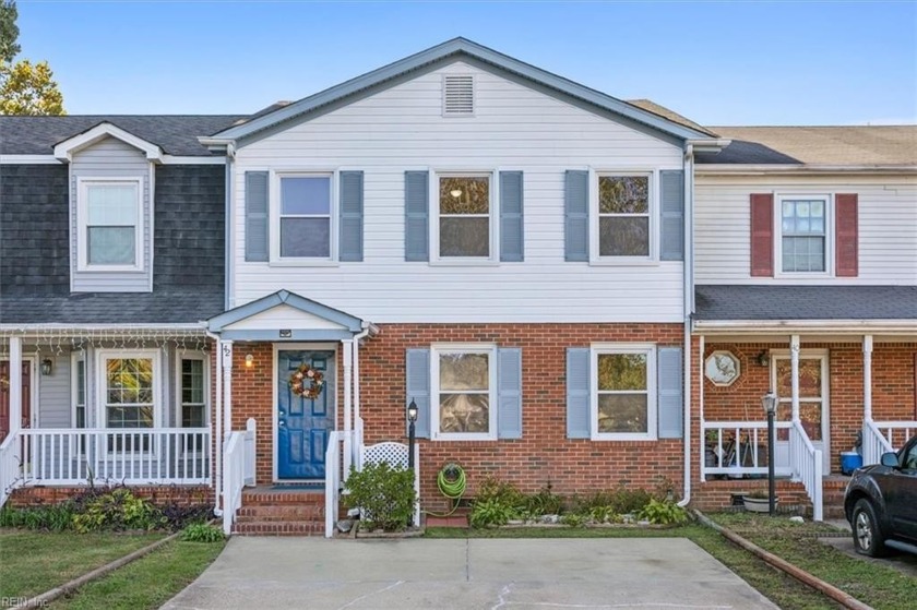 Welcome to your dream home! This beautifully updated residence - Beach Townhome/Townhouse for sale in Poquoson, Virginia on Beachhouse.com