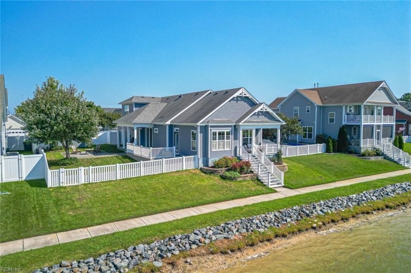 Exceptional home and rare opportunity for a Lakefront property - Beach Home for sale in Virginia Beach, Virginia on Beachhouse.com