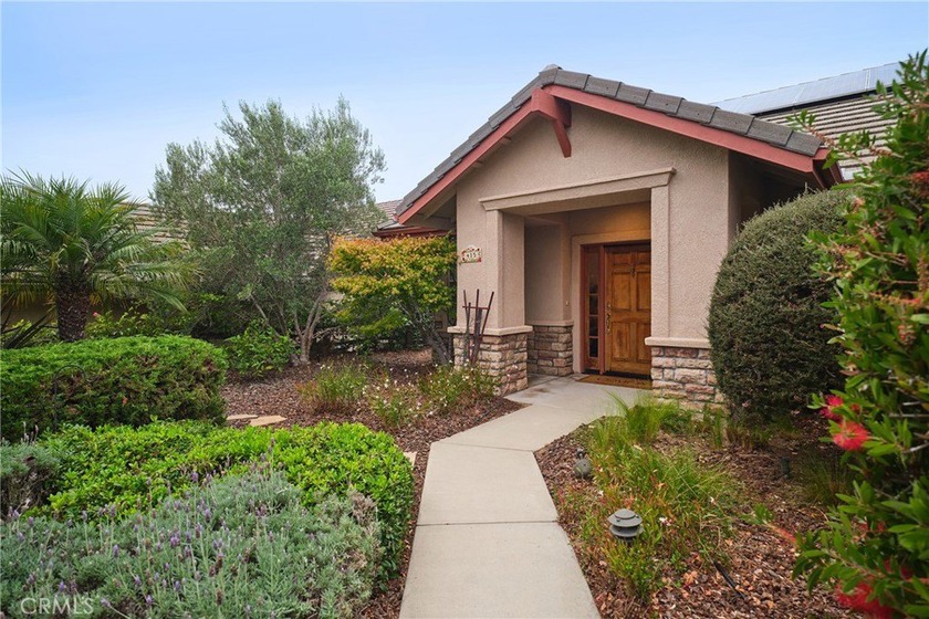 Welcome to 415 Puesta Del Sol -- a beautifully maintained - Beach Home for sale in Arroyo Grande, California on Beachhouse.com