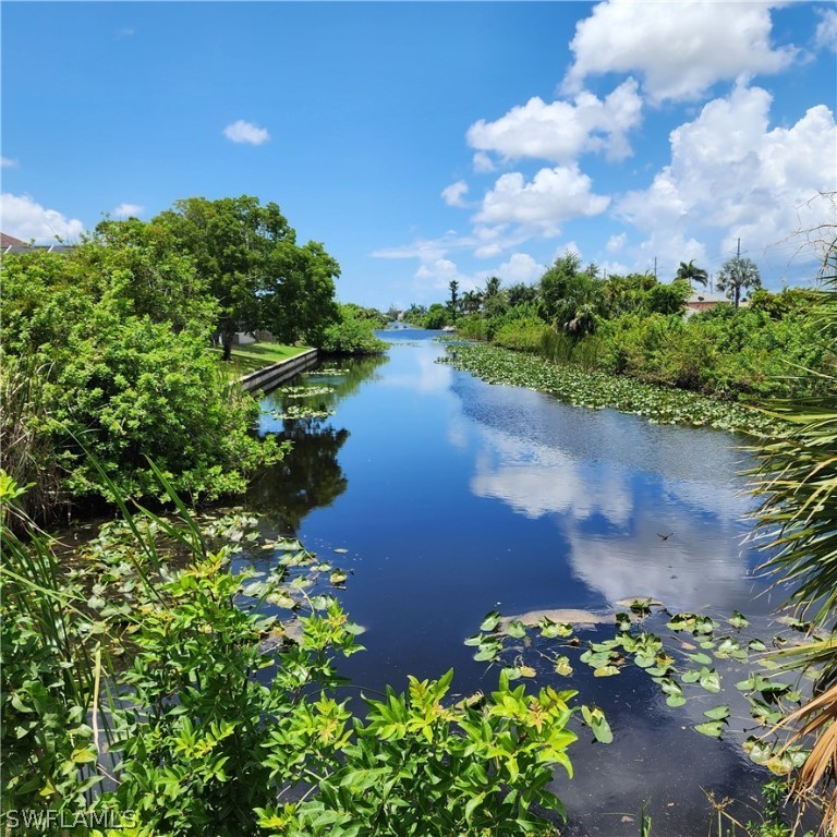 Very Nice Cape Coral Freshwater Canal Lot * Looking Straight - Beach Lot for sale in Cape Coral, Florida on Beachhouse.com