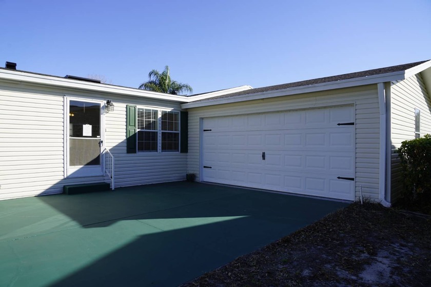 As you enter this 3 bedroom, 2 bath home, you come to a spacious - Beach Home for sale in Elkton, Florida on Beachhouse.com