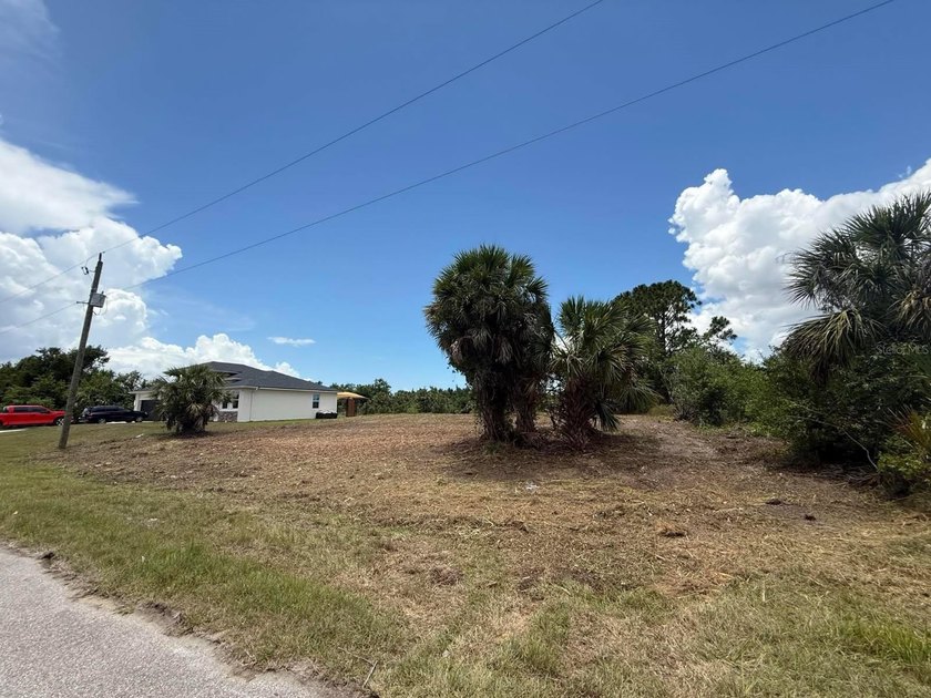 Just under quarter acre lot in a low-density neighborhood in - Beach Lot for sale in North Port, Florida on Beachhouse.com