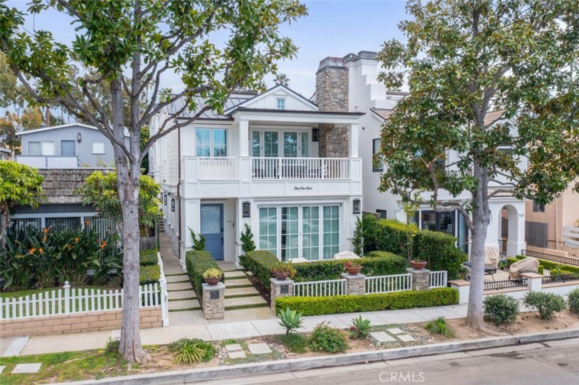 Nestled along the ocean side of Pacific Coast Highway, this - Beach Condo for sale in Corona Del Mar, California on Beachhouse.com