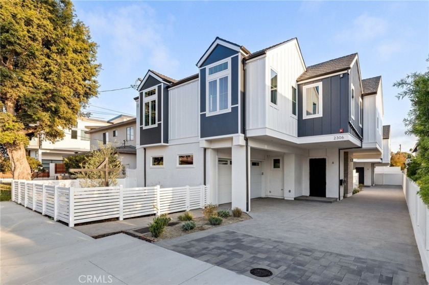 A Beautiful Home in the Golden Hills...
Elegance in Form:
 - Beach Townhome/Townhouse for sale in Redondo Beach, California on Beachhouse.com