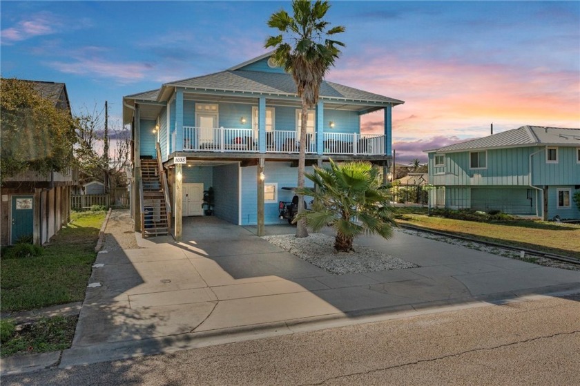 Your Coastal Retreat Awaits and with NO HOA! This spacious - Beach Home for sale in Port Aransas, Texas on Beachhouse.com