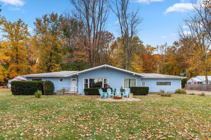 The Herons Nest House on Paw Paw Lake is the perfect spot for a - Beach Home for sale in Coloma, Michigan on Beachhouse.com