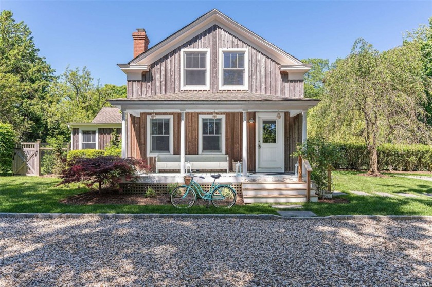 This quintessential vintage farmhouse is the epitome of - Beach Home for sale in Southold, New York on Beachhouse.com