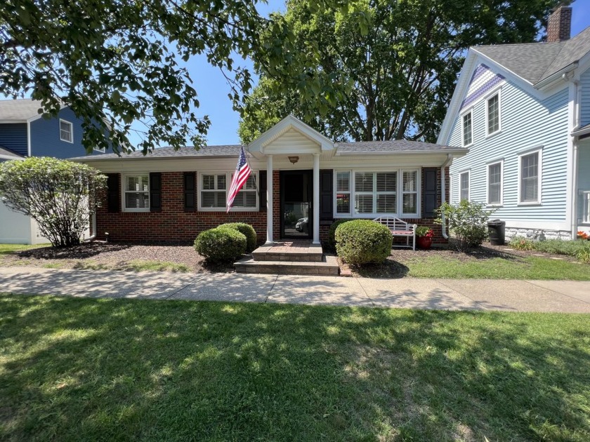 Unique Double Lot with ample off street parking for 6 cars!! - Beach Home for sale in Saint Joseph, Michigan on Beachhouse.com