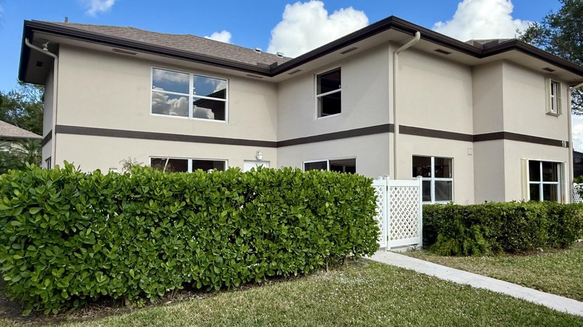 NICEST UNIT IN THE COMMUNITY!! Wonderful townhome nested at the - Beach Townhome/Townhouse for sale in Royal Palm Beach, Florida on Beachhouse.com