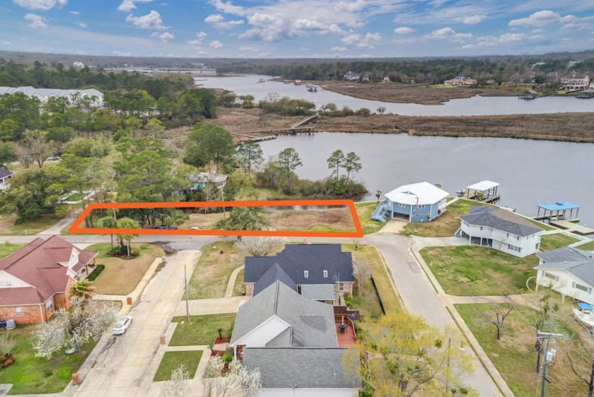 Discover the perfect canvas for your dream home on this - Beach Lot for sale in Gulfport, Mississippi on Beachhouse.com