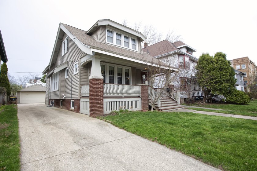 Charming craftsmen bungalow just blocks away from Lake Michigan - Beach Home for sale in Shorewood, Wisconsin on Beachhouse.com