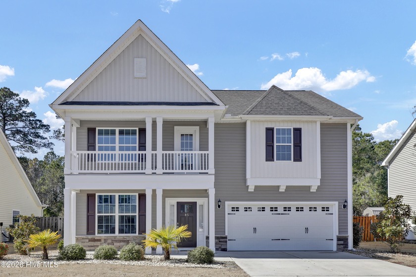 Welcome to this southern charmer home equipped with energy - Beach Home for sale in Hampstead, North Carolina on Beachhouse.com