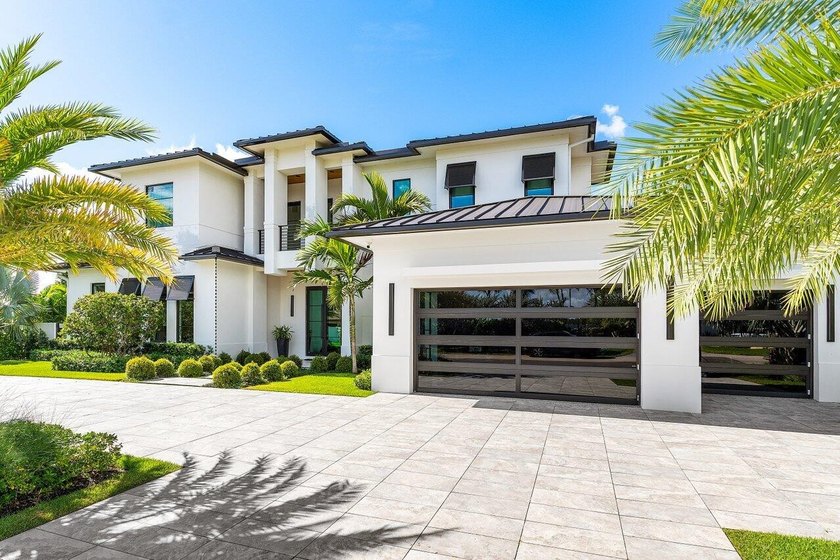 A rare south-facing point lot on Lake Shore Drive meets - Beach Home for sale in Delray Beach, Florida on Beachhouse.com