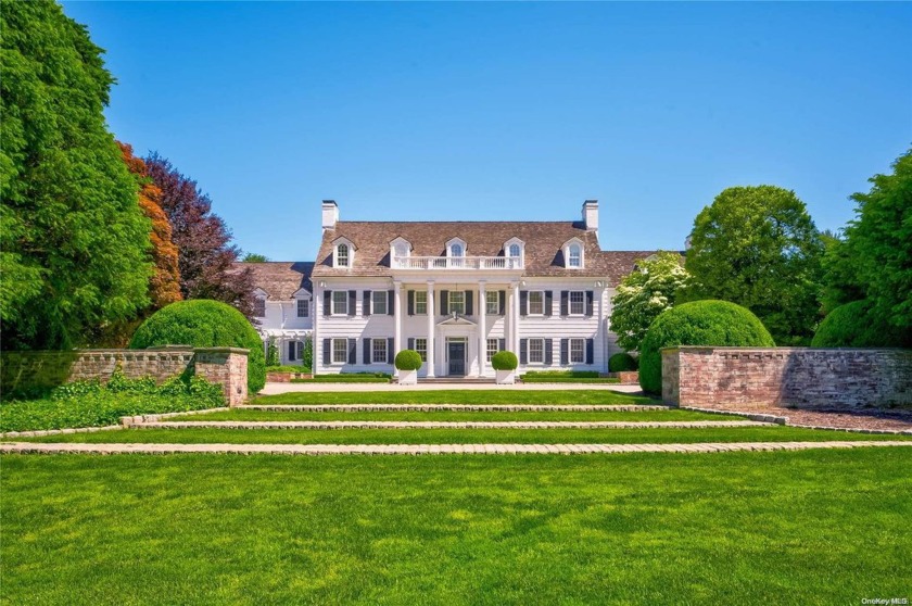 Floralyn, proudly nestled on one of Lattingtown's most - Beach Home for sale in Oyster Bay, New York on Beachhouse.com