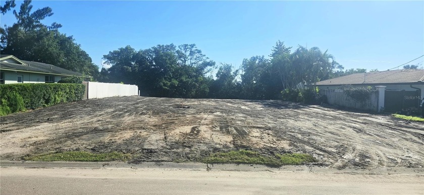 Build-Ready Lot in Snell Isle, Prime Location! This cleared lot - Beach Lot for sale in St. Petersburg, Florida on Beachhouse.com