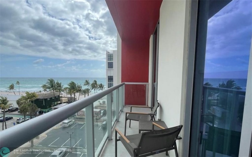 Amazing and unique ocean views from this 1 bedroom 1 bath unit - Beach Condo for sale in Hollywood, Florida on Beachhouse.com