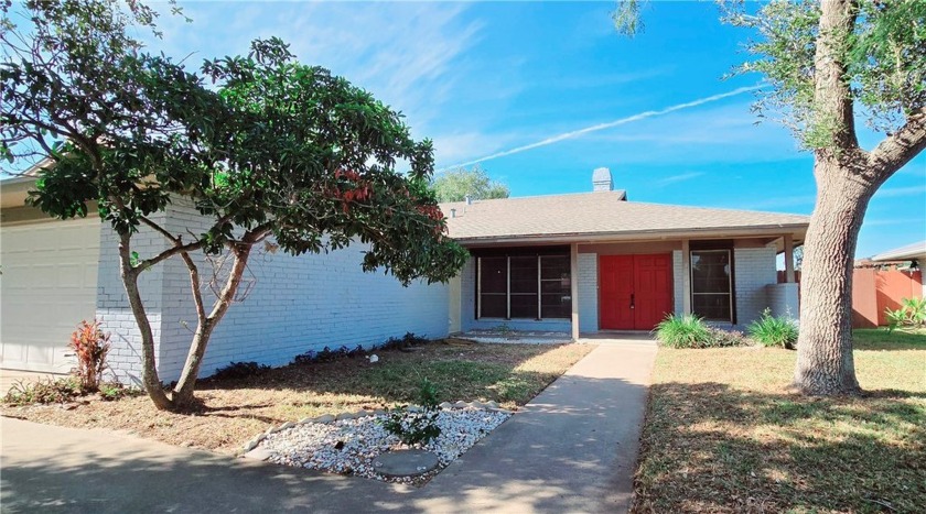 Beautiful waterfront home in Flour Bluff. Many upgrades. Solar - Beach Home for sale in Corpus Christi, Texas on Beachhouse.com