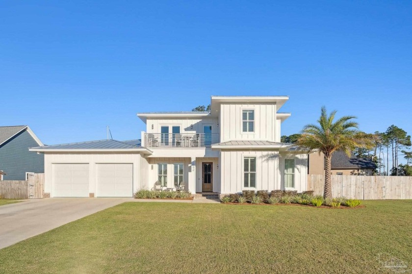 Enjoy the Florida Lifestyle in this beautiful custom waterfront - Beach Home for sale in Gulf Breeze, Florida on Beachhouse.com