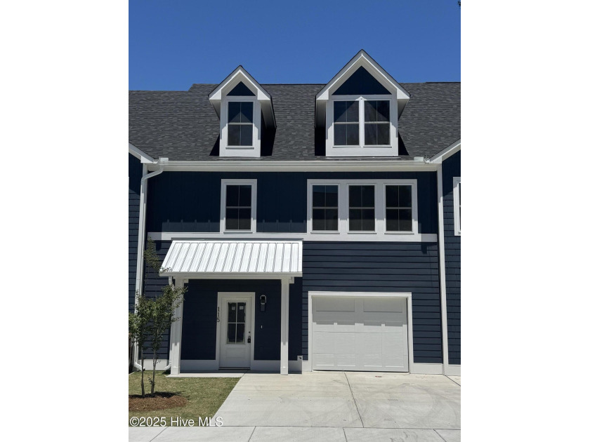 NEW TOWNHOMES NEAR WRIGHTSVILLE BEACH. WELCOME TO SEAGATE PLACE - Beach Townhome/Townhouse for sale in Wilmington, North Carolina on Beachhouse.com