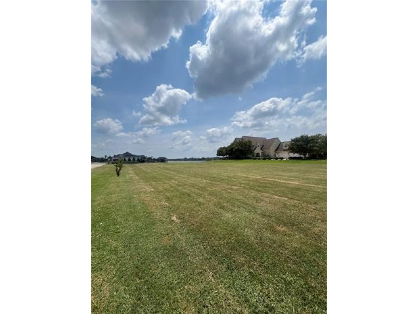 Build your dream house on this prime corner lot in the beautiful - Beach Lot for sale in Slidell, Louisiana on Beachhouse.com