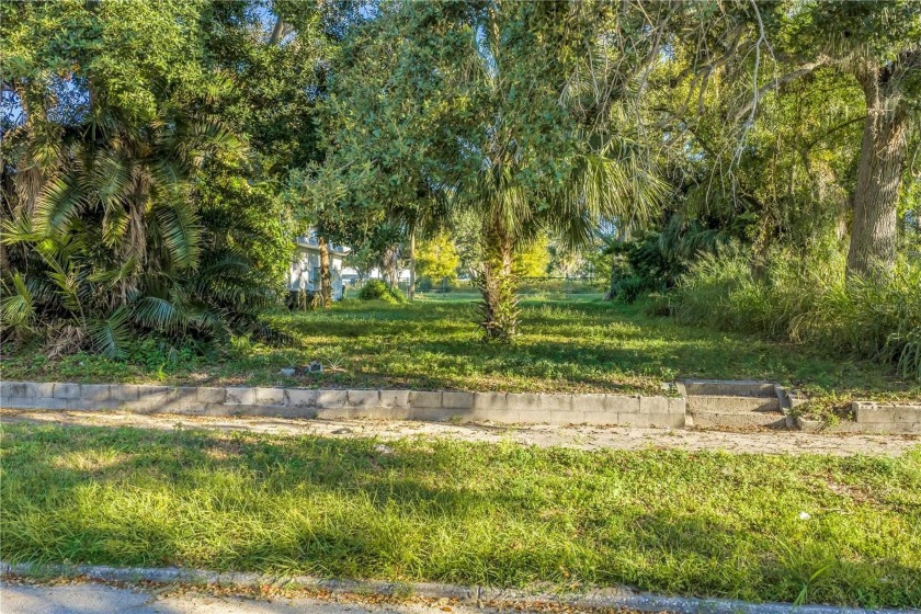 Prime St. Petersburg location! This vacant lot offers the - Beach Lot for sale in St. Petersburg, Florida on Beachhouse.com