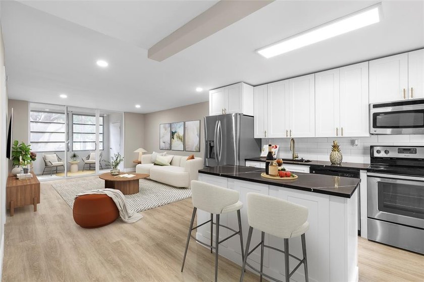 Beautifully updated 1 bed / 1.5 bath condo located on the 2nd - Beach Condo for sale in Lauderdale Lakes, Florida on Beachhouse.com