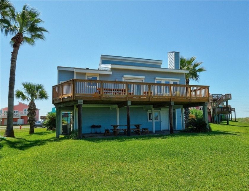 What a peaceful setting for this beach property.  #28 Lost - Beach Condo for sale in Port Aransas, Texas on Beachhouse.com