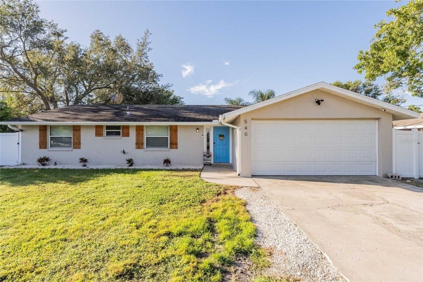 Under contract-accepting backup offers. Welcome to 540 Firefly - Beach Home for sale in Apollo Beach, Florida on Beachhouse.com