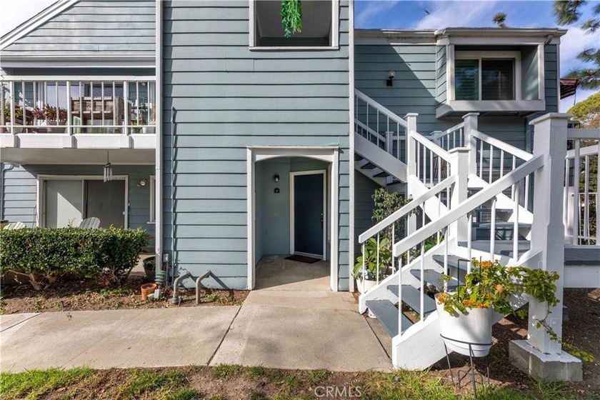 This charming one-bedroom corner unit in the gated Bixby Village - Beach Condo for sale in Long Beach, California on Beachhouse.com