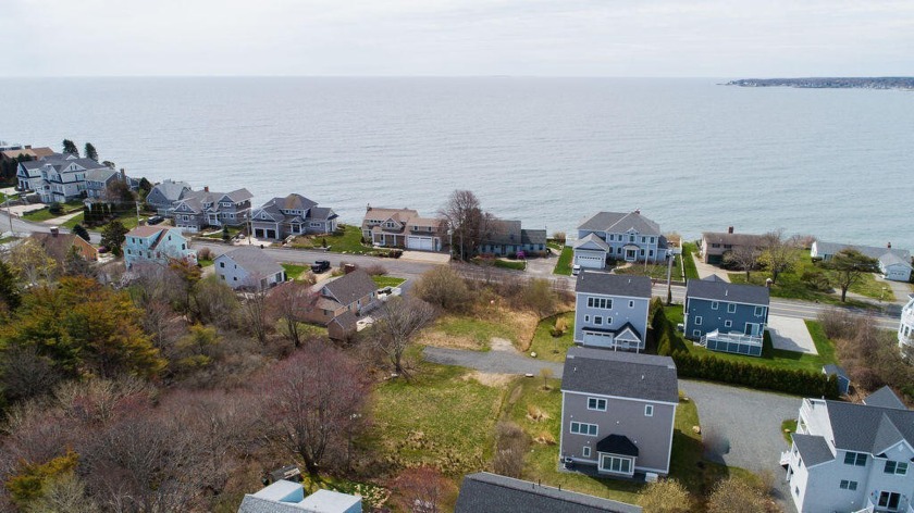 Bring your home plans to enjoy coastal beauty and bold ocean - Beach Lot for sale in York, Maine on Beachhouse.com