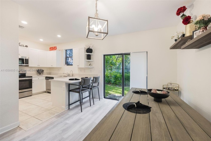 Spacious 3-bed, 2.5-bath townhouse built in 2019 with upscale - Beach Townhome/Townhouse for sale in Margate, Florida on Beachhouse.com