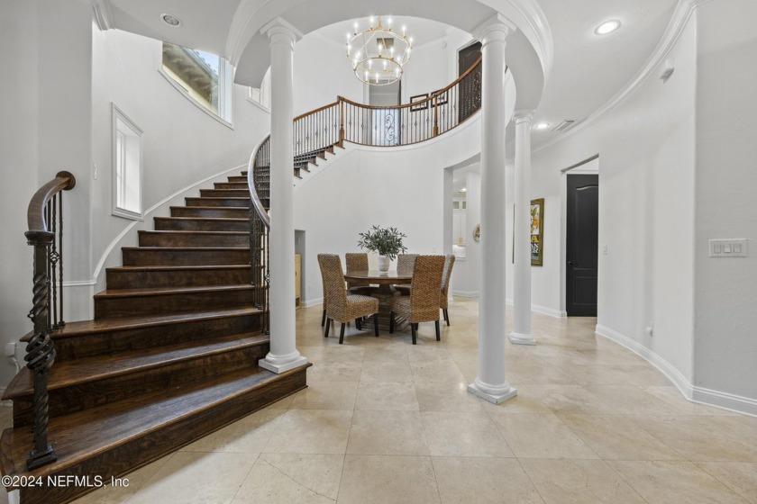 Discover elegance and privacy in this San Marco townhome - Beach Townhome/Townhouse for sale in Jacksonville, Florida on Beachhouse.com