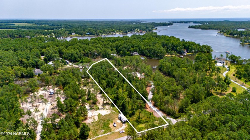 Amazing 2.26 acre waterfront lot with beautiful water frontage - Beach Acreage for sale in Oriental, North Carolina on Beachhouse.com