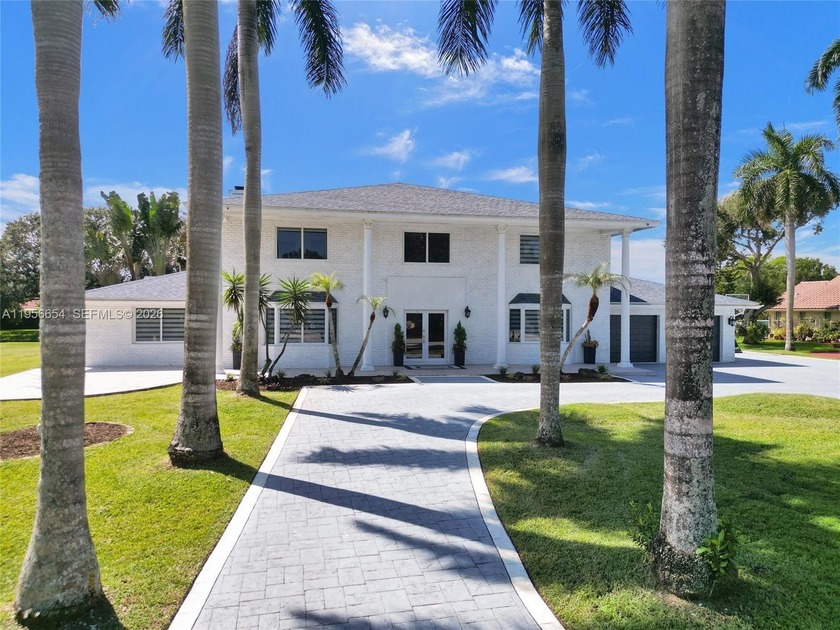 Welcome to the Grand 11824 Green Oak located in the Prestigious - Beach Home for sale in Davie, Florida on Beachhouse.com