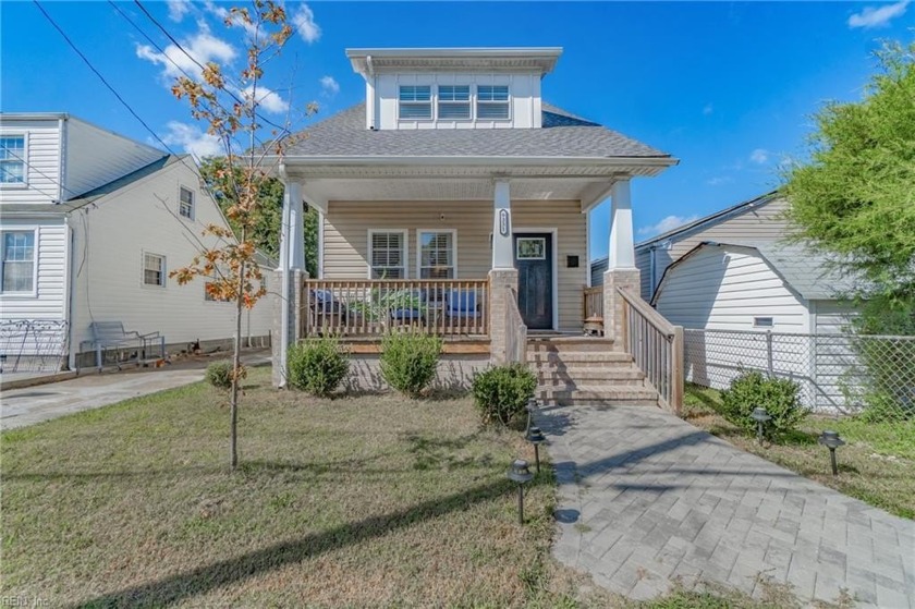 Look no further! This beautiful, 3 bedroom & 3.5 bathroom home - Beach Home for sale in Norfolk, Virginia on Beachhouse.com